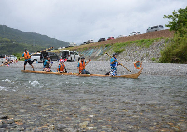 第30届 穴吹川竹筏大会